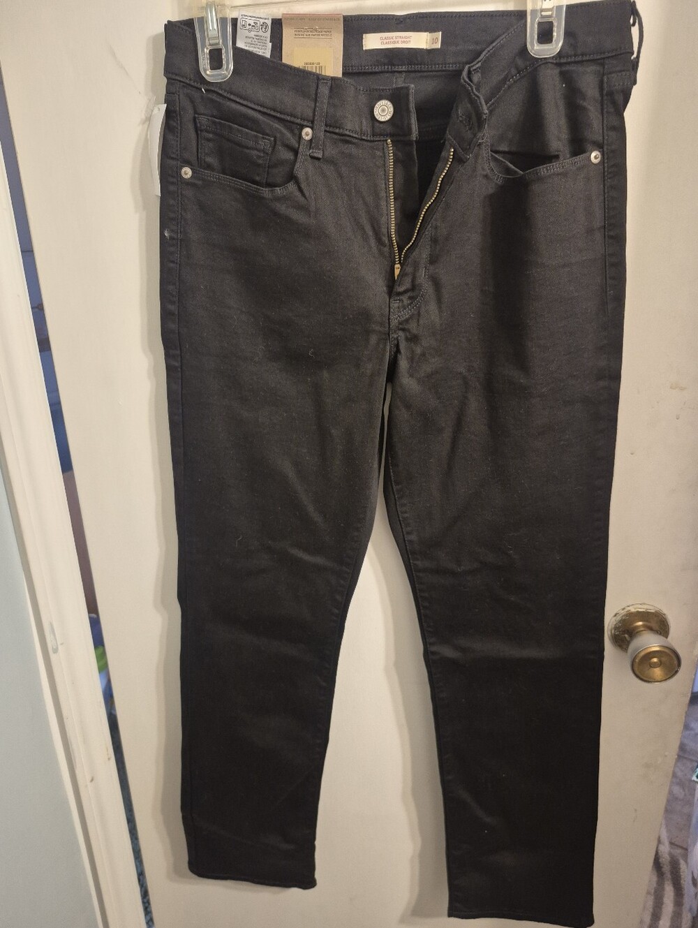 Levi's Straight Leg Jeans in Black